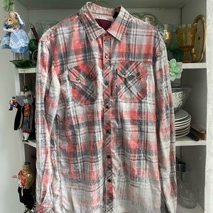 Men’s shirt press buttons